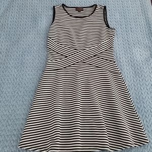 💙 Abstract lines dress